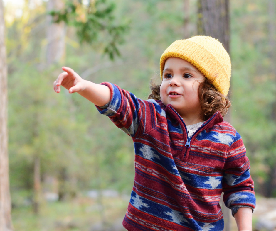 child pointing Speech Therapy in Houston
